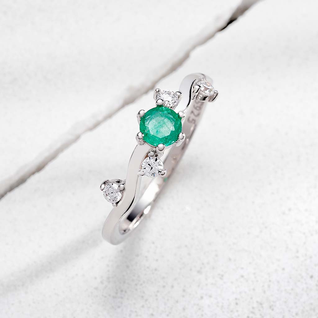 Anillo Flavia